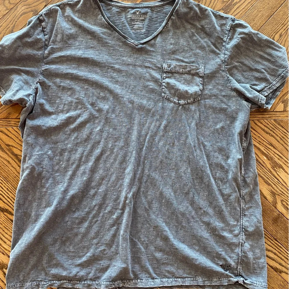 American Eagle acid wash, slouchy T, size XXL